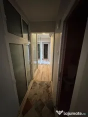 Apartament 3 camere decomandat- zona Poarta 6