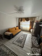 Apartament 3 camere decomandat- zona Poarta 6