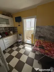 Apartament 3 camere decomandat- zona Poarta 6