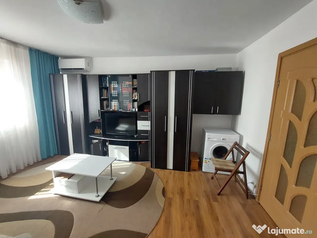 Proprietar – Vând garsonieră in Calea Buziașului – zona AEM