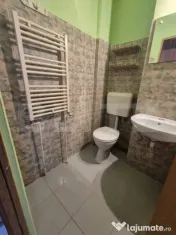 Apartament cu 3 camere de vânzare în Dâmbu Pietros – St