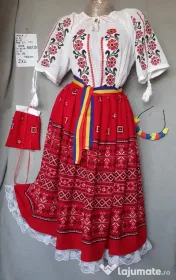 Costum popular pentru adulti marimile L,XL si 2 XL ,295 lei 
