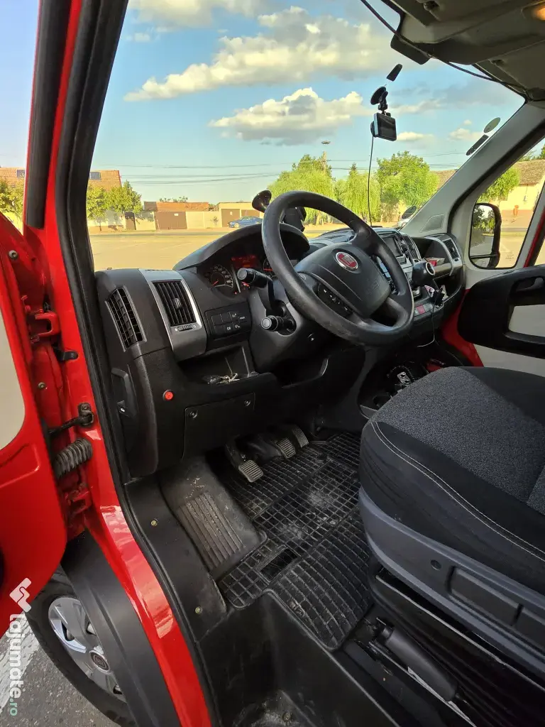 Vând Fiat Ducato
