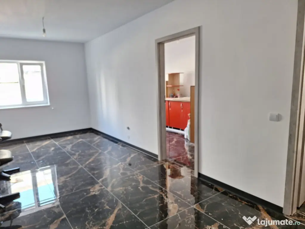 Apartament de vanzare 2 camere, 41mp zona Stejarului - Floresti (Cluj)