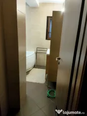 Vand apartament 3 camere 60mp+balcon 10 mp+terasa 20mp zona