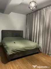 Vand apartament 3 camere 60mp+balcon 10 mp+terasa 20mp zona