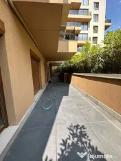 Apartament la parter, cu curte privată, terasă de 30 mp... 