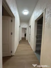 Apartament la parter, cu curte privată, terasă de 30 mp... 