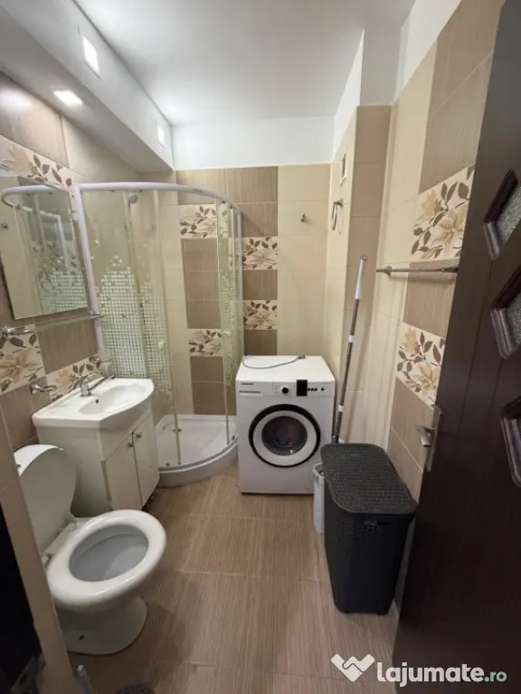 Garsoniera, 31 mp, zona Liceul Nicolae Titulescu in Brazda - Craiova (Dolj)