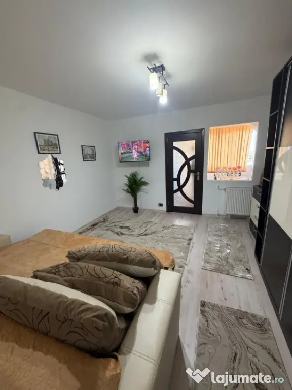 Garsoniera, 31 mp, zona Liceul Nicolae Titulescu in Brazda - Craiova (Dolj)