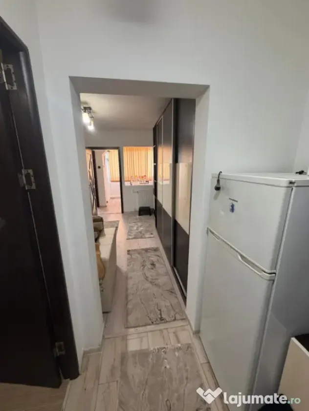 Garsoniera, 31 mp, zona Liceul Nicolae Titulescu in Brazda - Craiova (Dolj)