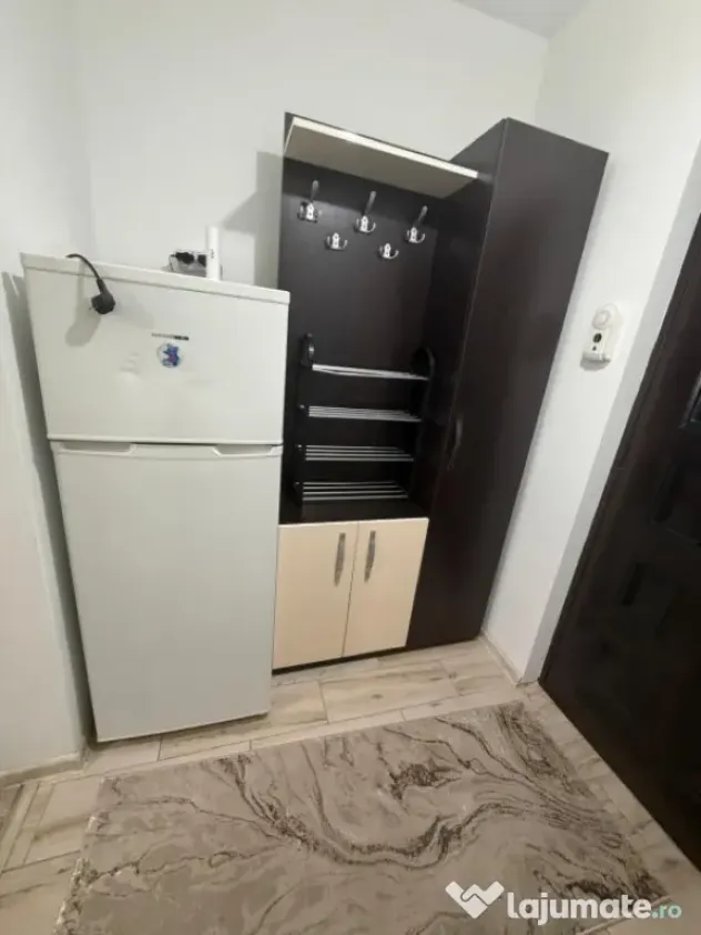Garsoniera, 31 mp, zona Liceul Nicolae Titulescu in Brazda - Craiova (Dolj)