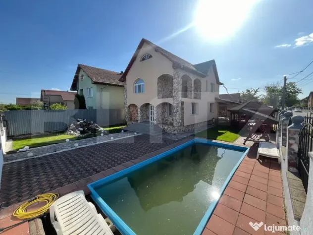 CASA PE 3 NIVELE CU PISCINA EXTERIOARA IN CARTIERUL PRIMAVER - Turda (Cluj)