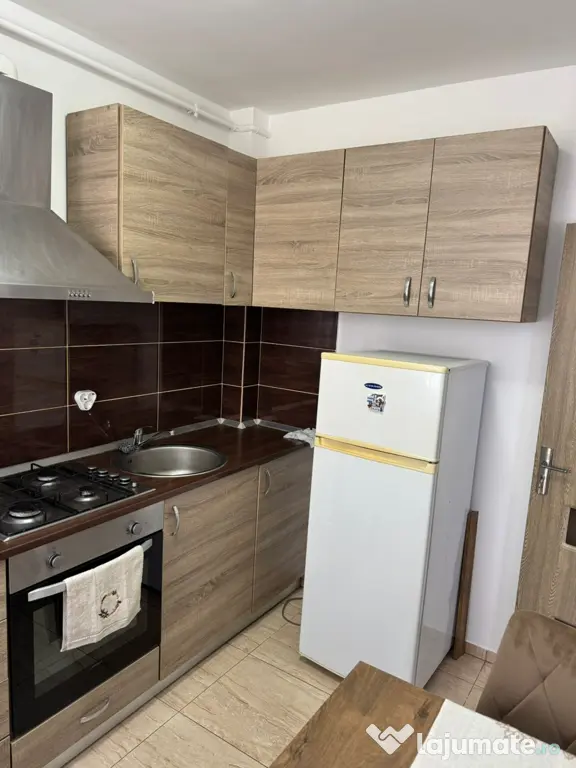 Închiriez apartament Florești Cetății 334 cu parcare