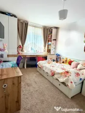 Apartament 3 camere,85 mp+ balcon, etaj intermediar, Europa 