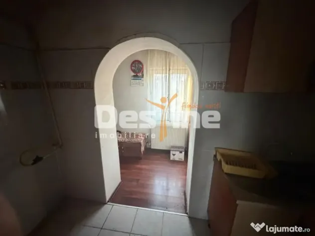 Casa +Teren intravilan 900 mp ( 2 corpuri de casă )Calea... - Bucuresti (Bucuresti-Ilfov)