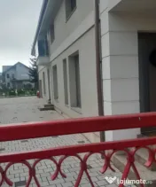Apartament la casa cu 3 camere 