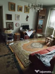 Apartament cu 3 camere, etaj intermediar, 55 mp, zona Policl 