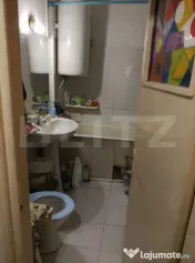 Apartament cu 3 camere, etaj intermediar, 55 mp, zona Policl 