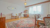 Apartament cu 3 camere de închiriat în zona Blumana 
