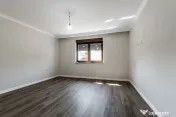 Casă gata de mutat în Aradul Nou, renovată complet (2026)