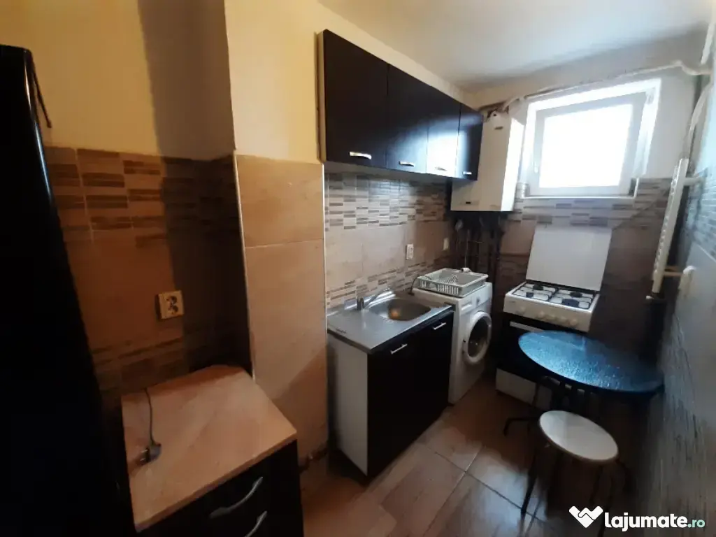 PF, Podu Ros,închiriez apartament 2 camere,CT,Palas,Centru