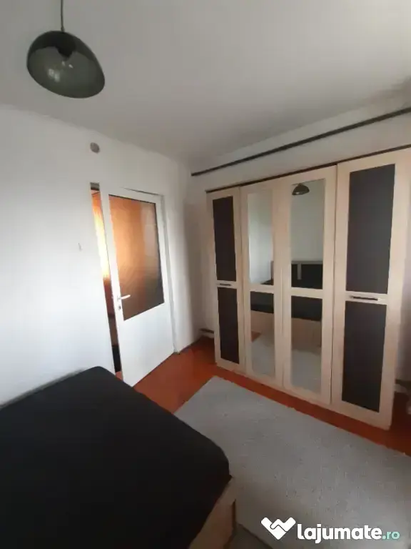 PF, Podu Ros,închiriez apartament 2 camere,CT,Palas,Centru