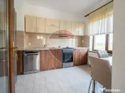 Vilă cu 4 camere de închiriat în zona Primaverii 