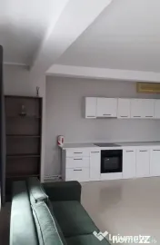 De inchiriat 2 apartamente cu 2 camere, etaj 1/2, strada ... 