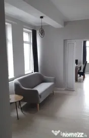 De inchiriat 2 apartamente cu 2 camere, etaj 1/2, strada ... 