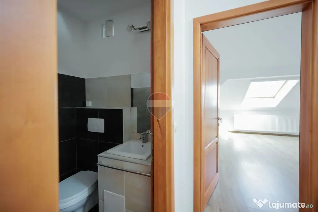 Apartament la mansardă – peste 140 mp utili | 3 dormit... - Oradea (Bihor)