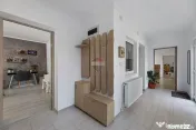 Casă în Pecica, gata de mutare – renovată și comple... 