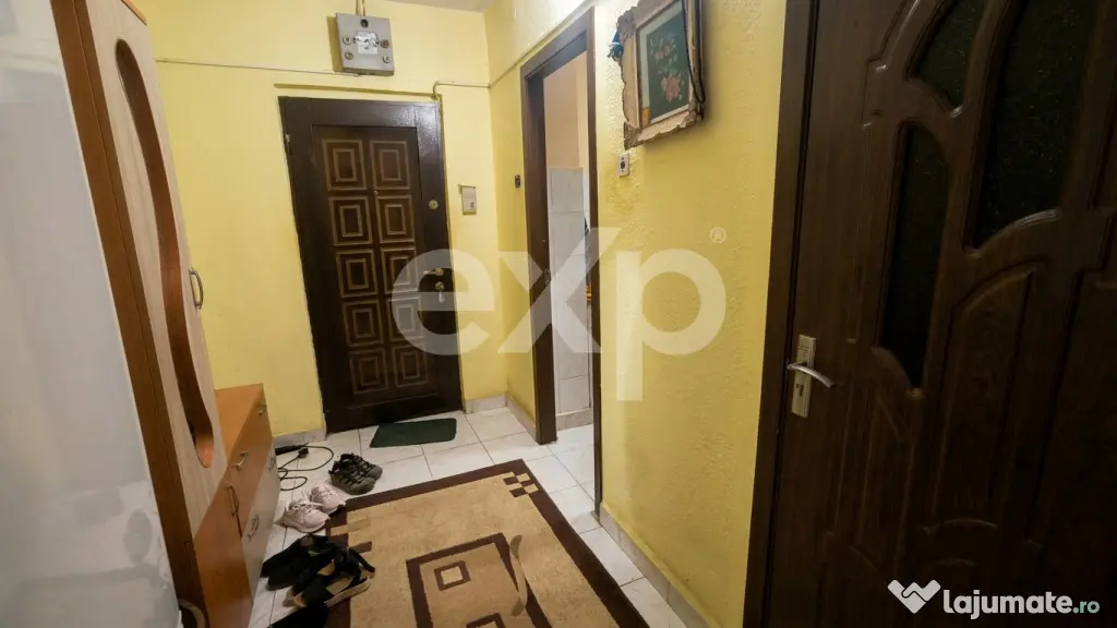NEGRU VODA | 3 camere | semidecomandat | centrala termica - Pitesti (Arges)