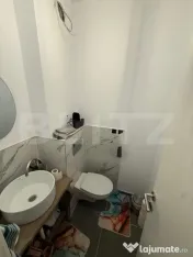 Apartament cu 3 camere cu parcare inclusa intr-o zona rezide