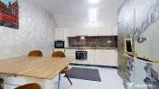 Apartament 3 camere Premium | Ultra dotat | Curte privat?... 
