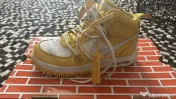 NIKE AIR FORCE 1 Mid  OFF WHITE varsity maize 