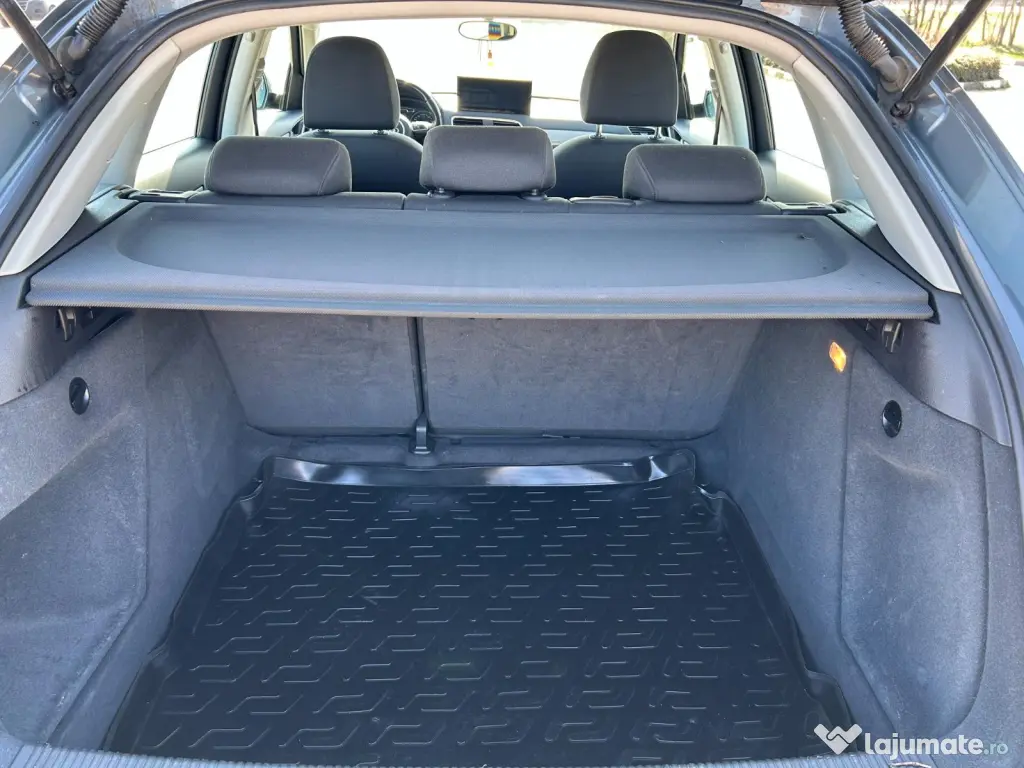 Vand Audi Q3 Stronic-Quattro-177cp