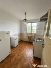 Apartament 3 camere, 35 mp, zona Micro 1 