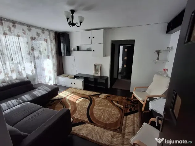 Proprietar vând apartament 2 camere, semidecomandat, confort 1, parter - Brasov (Brasov)