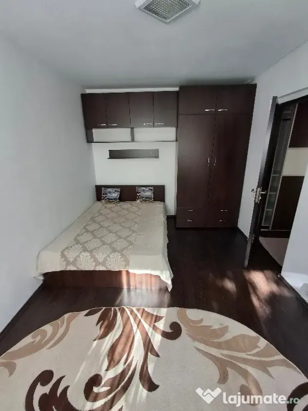 Proprietar vând apartament 2 camere, semidecomandat, confort 1, parter - Brasov (Brasov)