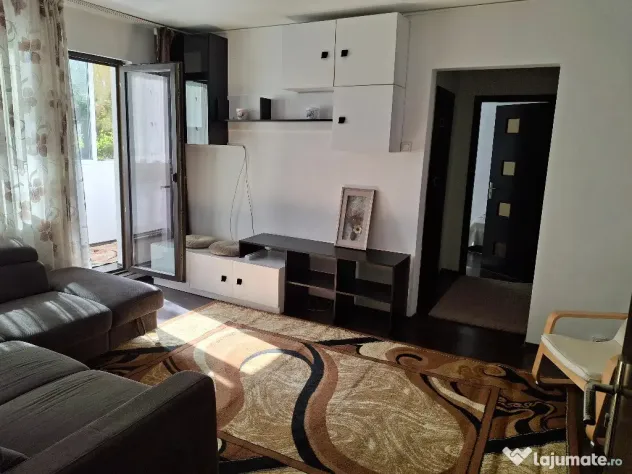 Proprietar vând apartament 2 camere, semidecomandat, confort 1, parter - Brasov (Brasov)
