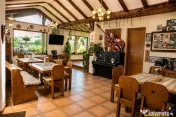 Hotel 3* Pensiune 4*, piscina, teren tenis, 6.200mp parc p 