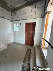Spatiu comercial de inchiriat, 65 mp, vitrina si terasa, zon 