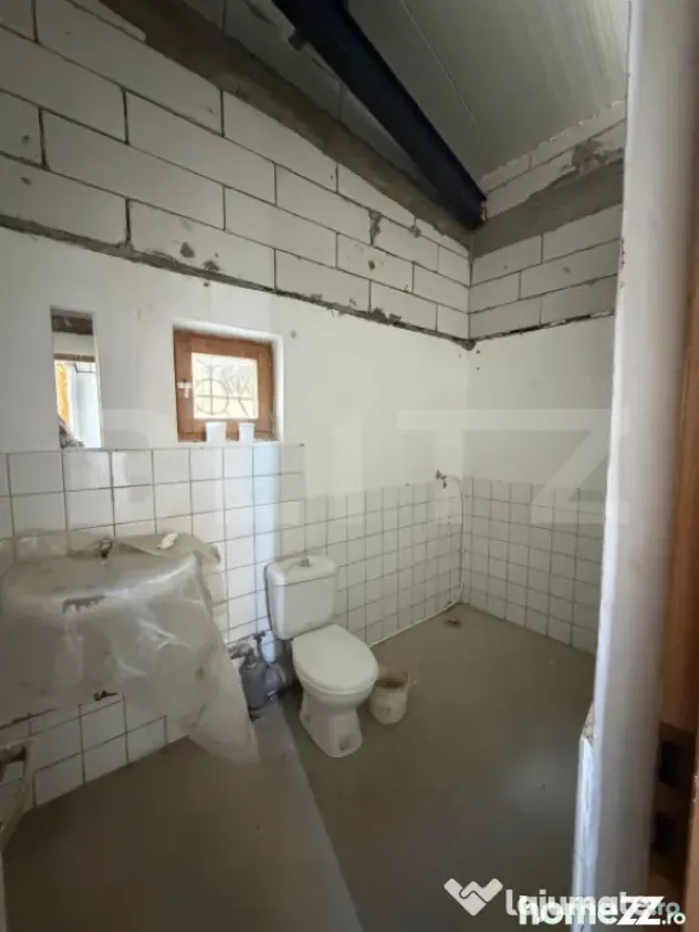 Spatiu comercial de inchiriat, 65 mp, vitrina si terasa, zon - Suceava (Suceava)