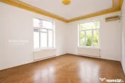 Vilă 1940 | 11 Camere | Curte | Romana | Ultracentral 
