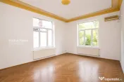 Vilă 1940 | 11 Camere | Curte | Romana | Ultracentral 