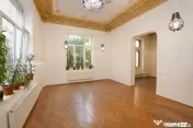 Vilă 1940 | 11 Camere | Curte | Romana | Ultracentral 