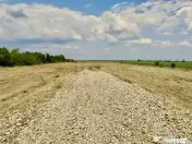 Teren Butimanu cu deschidere la lac 