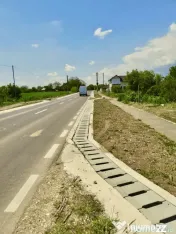 Teren Butimanu cu deschidere la lac 