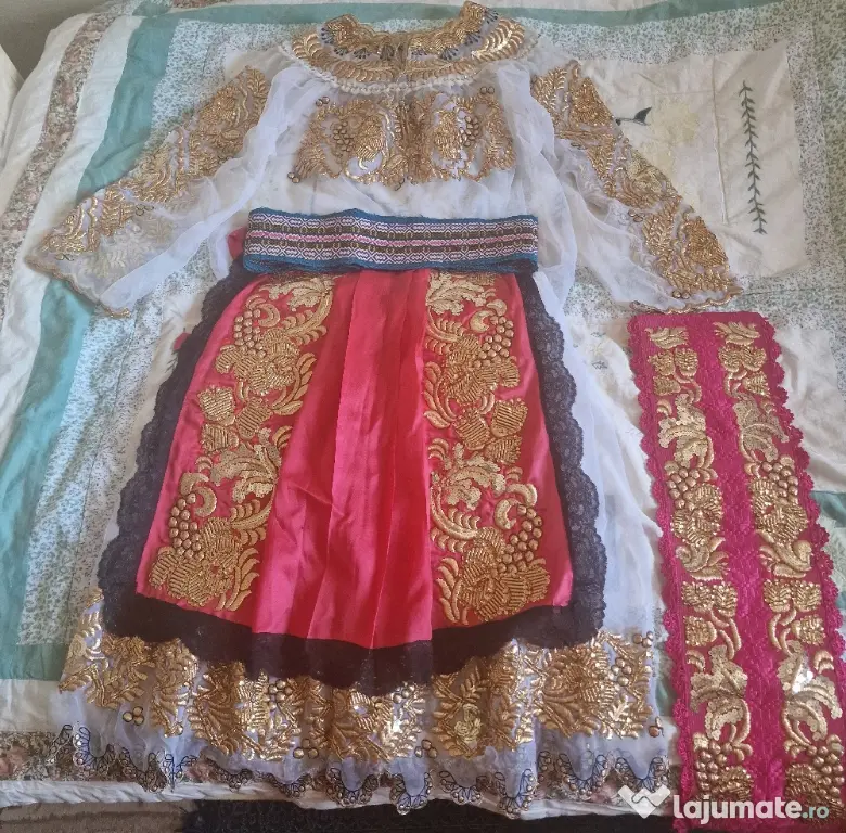 Costum popular de dame
